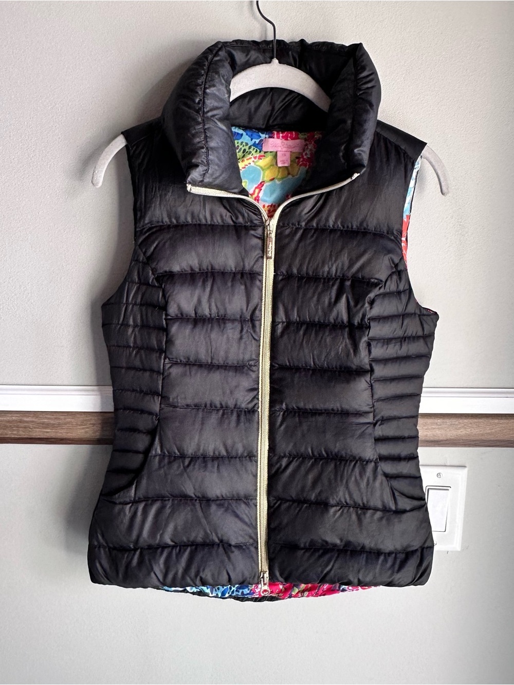 Lilly Pulitzer Black Allie Packable Down Puffer Vest​